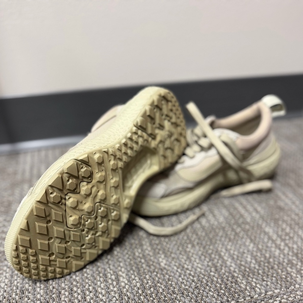 Vans MTE UltraRange Neo VR3 Shoe
color: Mono Sage W8.5 M7 - Picture 4 of 7
